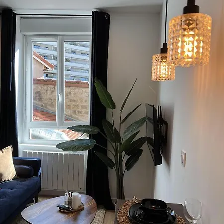L Elegance Apartment